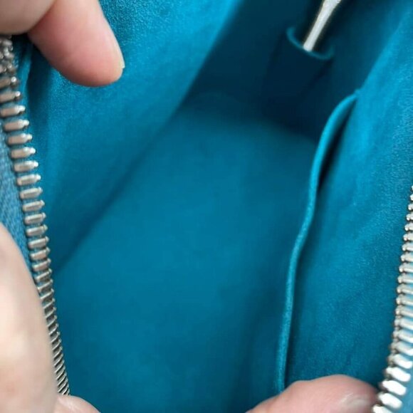 100% Authentic Louis Vuitton Alma Epi Leather Satchel Bag 480-081024 - Picture 16 of 16